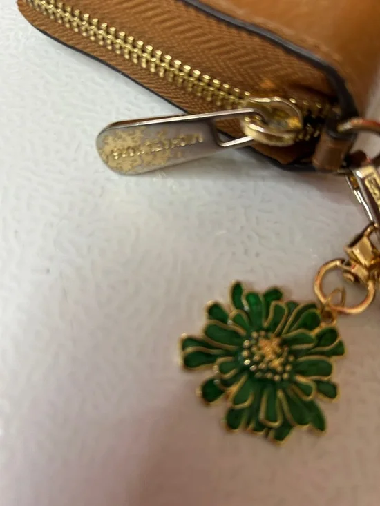 Michael Kors Tan Pebbled Leather Wristlet Wallet with Green Charm - Picture 4 of 9